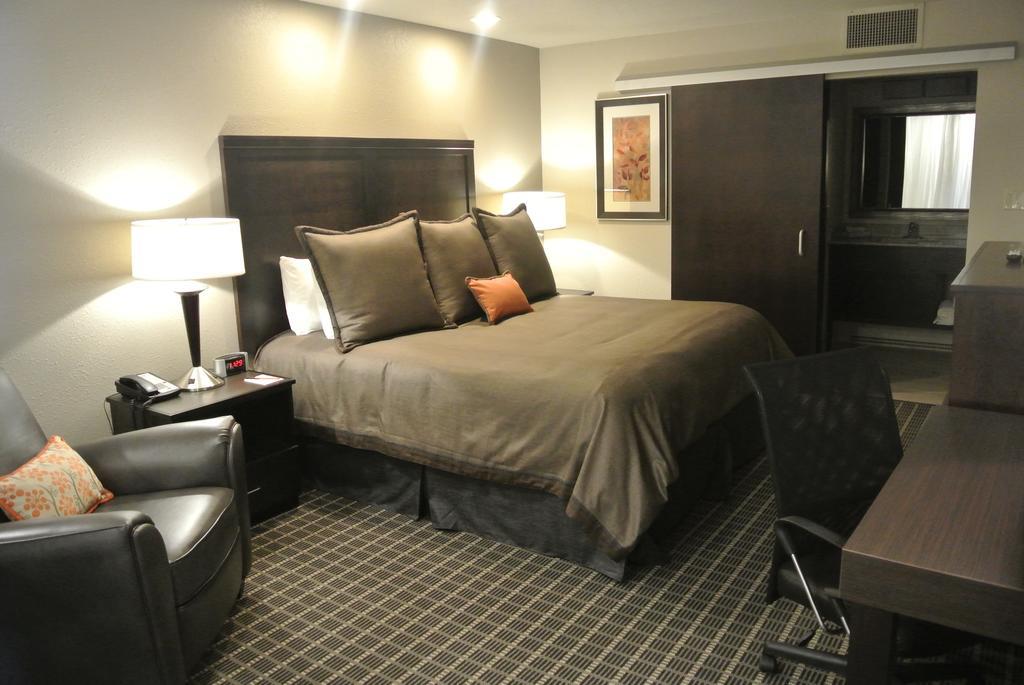 Aspen Select Hotel Рочестър Стая снимка