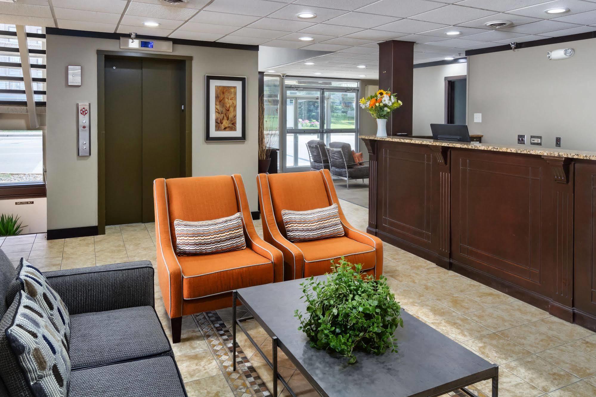 Aspen Select Hotel Рочестър Екстериор снимка